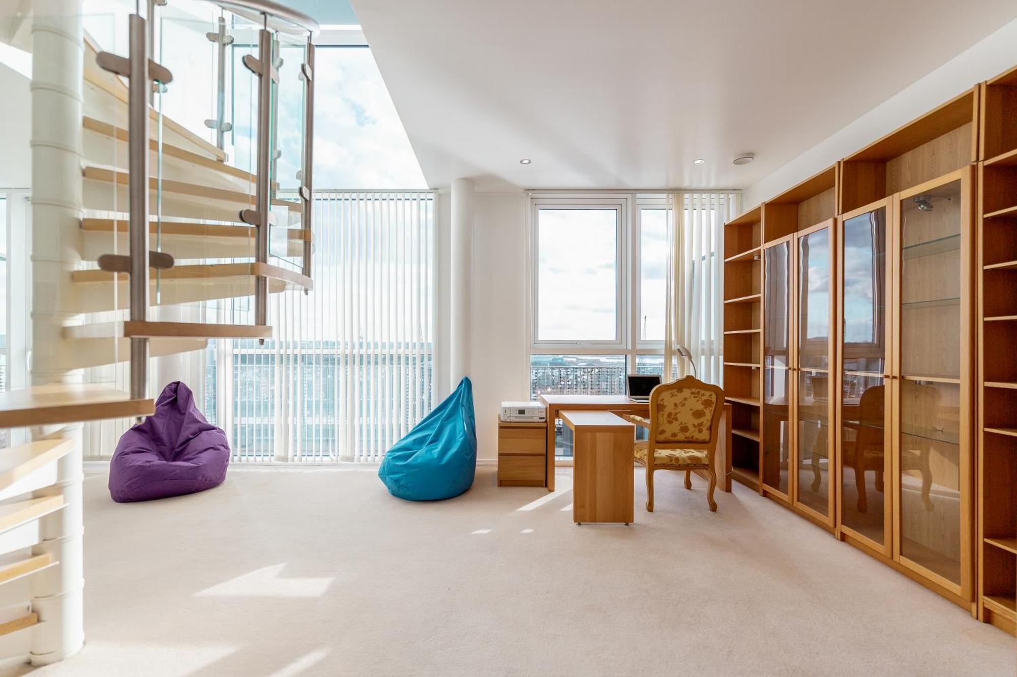 Excel Dock Apartments Лондон Экстерьер фото